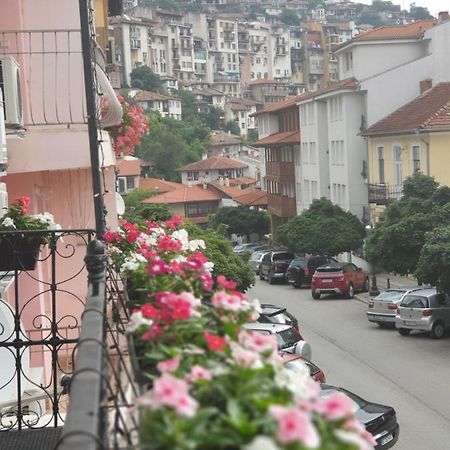 Къща За Гости Дарая Veliko Tărnovo Exteriör bild