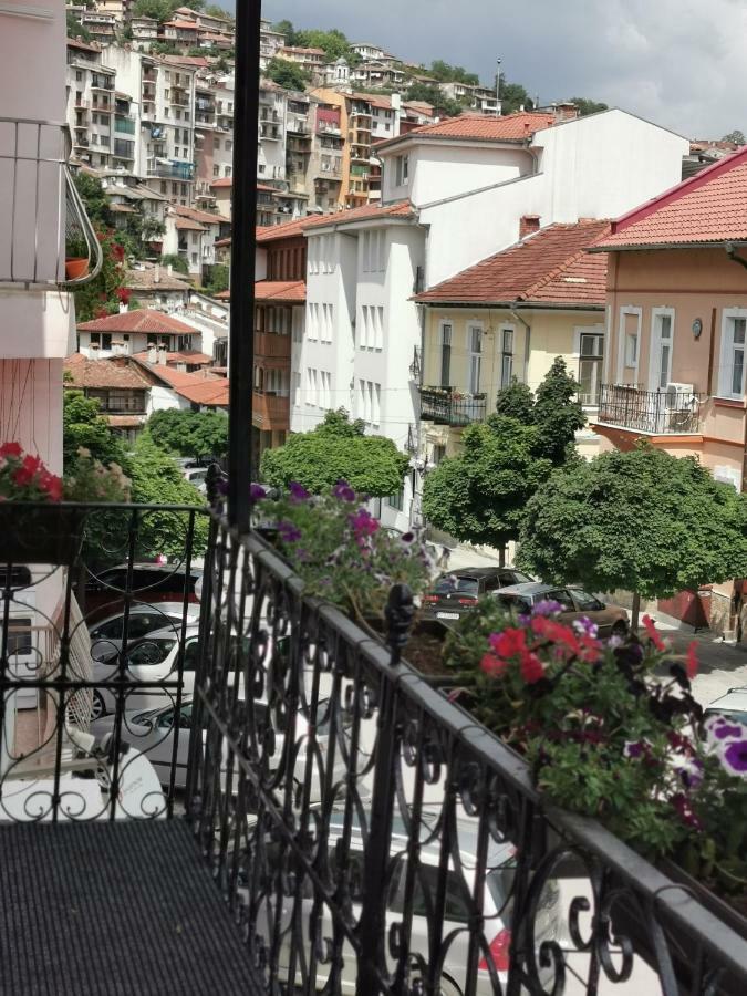 Къща За Гости Дарая Veliko Tărnovo Exteriör bild
