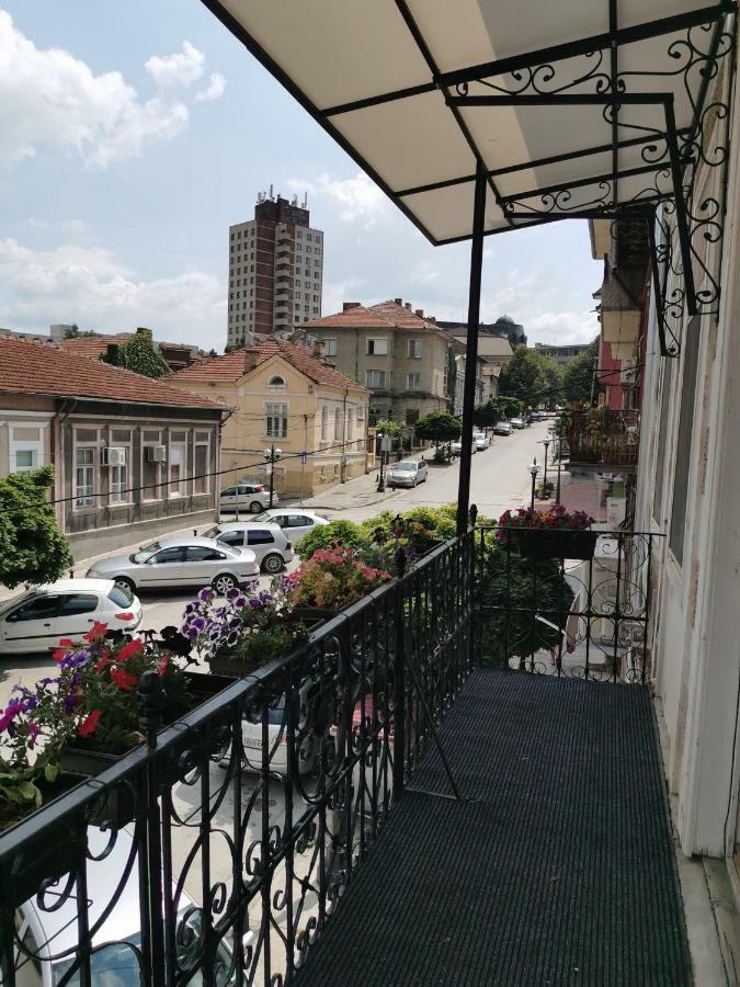 Къща За Гости Дарая Veliko Tărnovo Exteriör bild